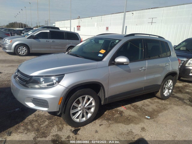 WVGAV7AX2HK043132 Volkswagen Tiguan