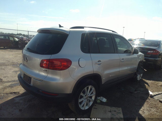 WVGAV7AX2HK043132 Volkswagen Tiguan
