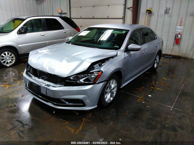 1VWAT7A34GC056901 Volkswagen Passat 1.8t S