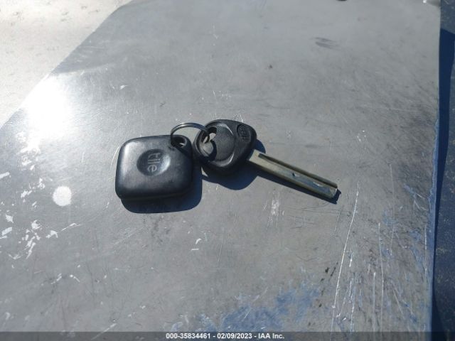 5XYPG4A30HG222957 KIA SORENTO LX