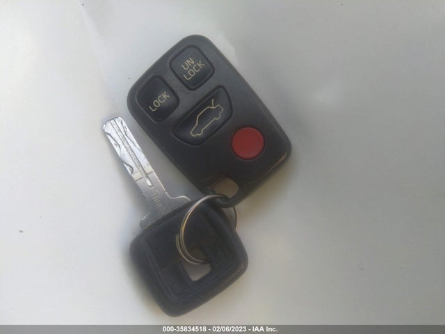 Volvo V70 1998 YV1LW5573W2499754 Image 3
