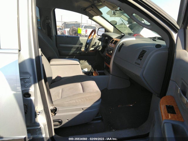 1A8HW58N68F136407 Chrysler Aspen Limited