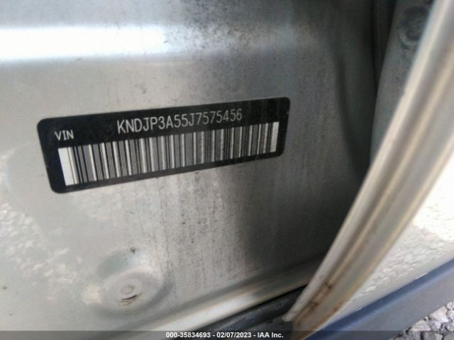 KNDJP3A55J7575456 KIA SOUL +