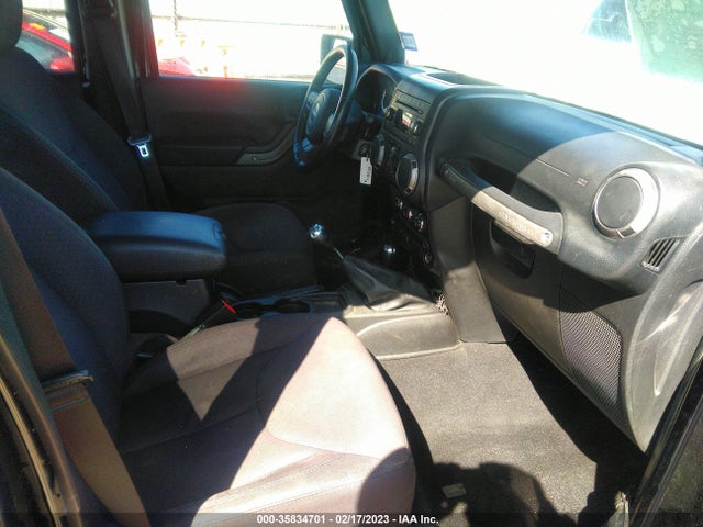 2013 JEEP WRANGLER UNLIMITED SPORT VIN: 1C4BJWDG8DL649212