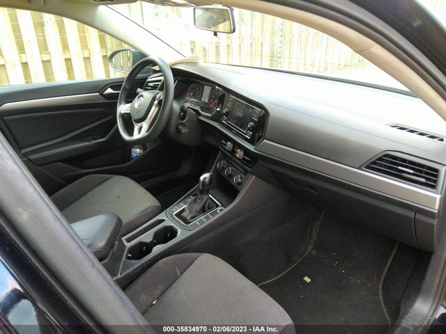 3VWC57BU6KM074625 Volkswagen Jetta