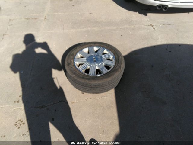 1LNHM83W83Y611014 Lincoln Town Car Cartier