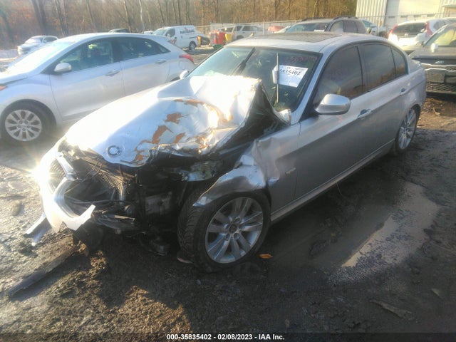 BMW 3 Series 2011 WBAPL5C55BA918945 Image 2