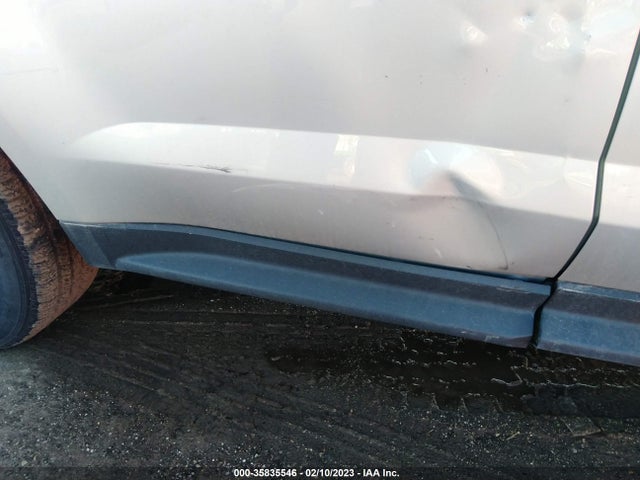 2011 CHEVROLET EQUINOX LS VIN: 2GNALBEC2B1231040