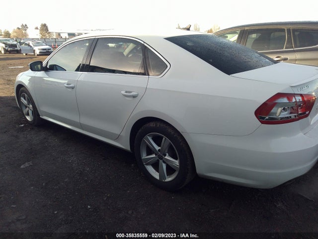2013 VOLKSWAGEN PASSAT SE W/SUNROOF VIN: 1VWBP7A38DC025610