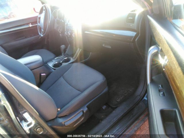 5XYKTCA63CG299681 KIA SORENTO LX