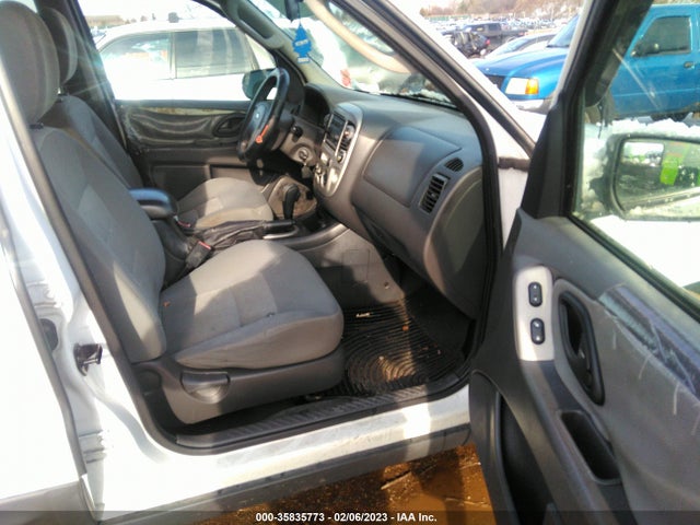 2005 FORD ESCAPE XLT VIN: 1FMYU93165KB75554