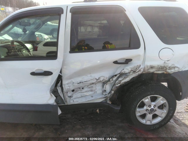 2005 FORD ESCAPE XLT VIN: 1FMYU93165KB75554