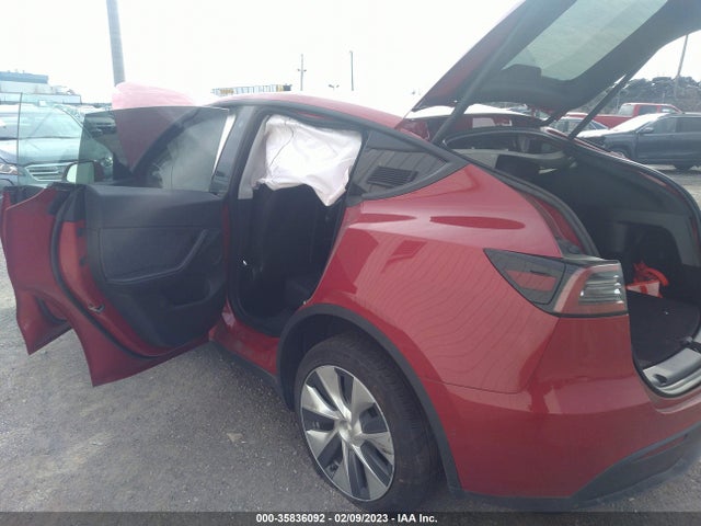 Tesla Model Y Long Range 2022 7SAYGDEE6NF313205 Image 3