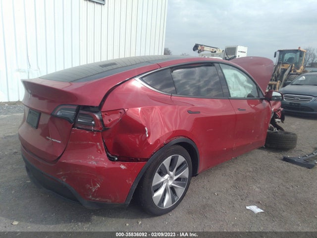 Tesla Model Y Long Range 2022 7SAYGDEE6NF313205 Image 4