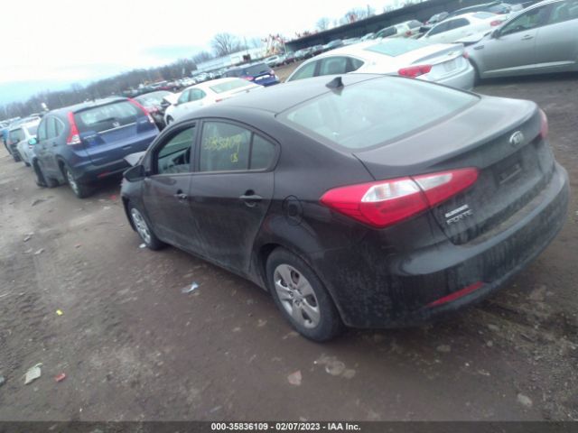 KNAFK4A68G5612195 KIA FORTE LX