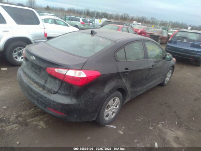 KNAFK4A68G5612195 KIA FORTE LX