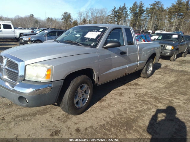 Dodge DAKOTA SLT 2005 1D7HE42K45S109265 Image 2