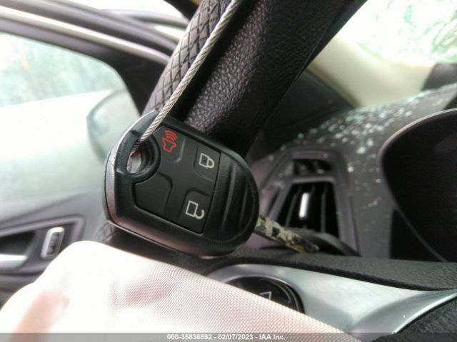 1FMCU9GX9FUB47990 Ford ESCAPE SE