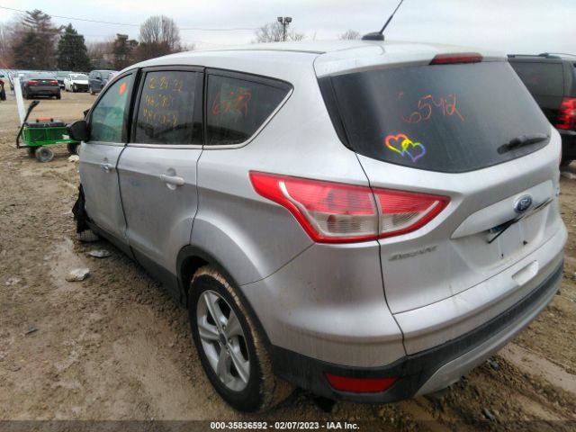 1FMCU9GX9FUB47990 Ford ESCAPE SE