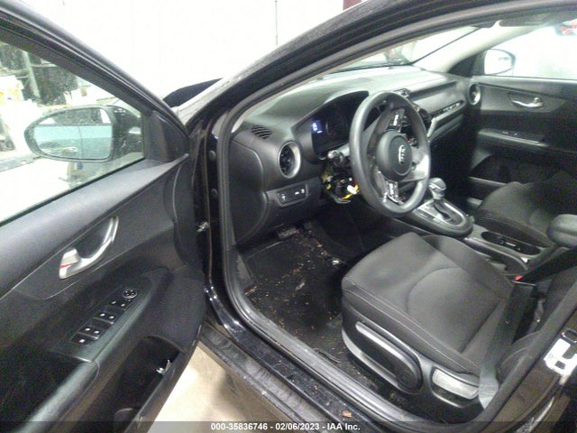 2019 KIA FORTE LXS VIN: 3KPF24AD0KE007456
