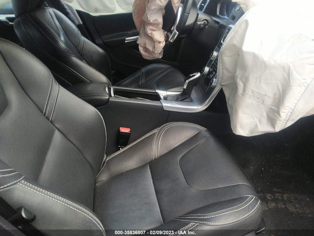 Volvo S60 2017 YV140MTL8H2437849 Image 5
