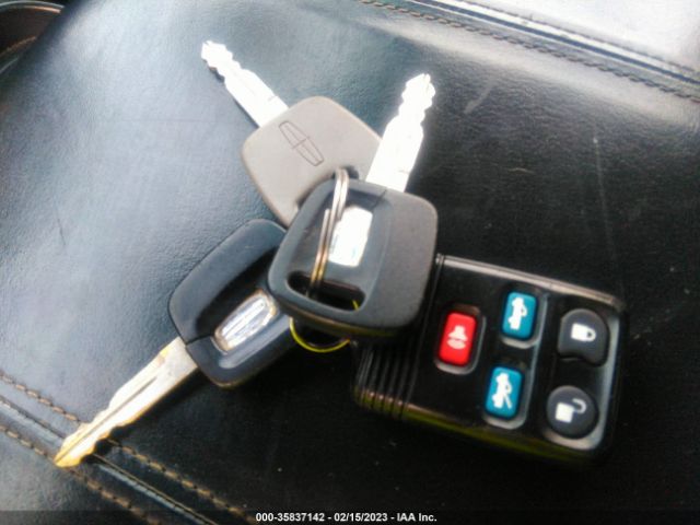 5LTEW05A32KJ01186 Lincoln Blackwood