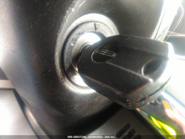 Lincoln MKZ 2010 3LNHL2GC7AR660054 Image 3