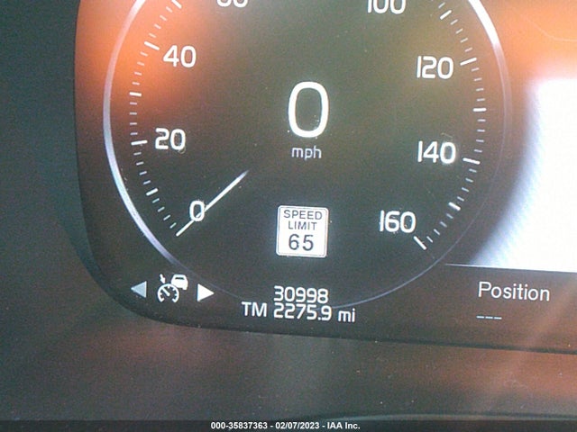 2020 Volvo V60, VIN: YV4102WKXL1031390
