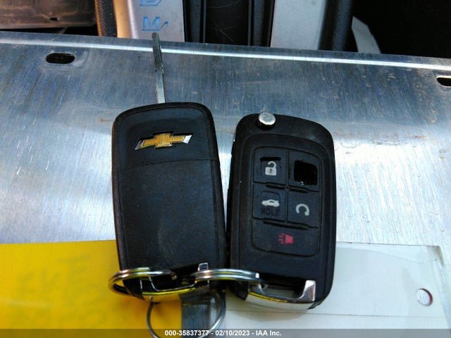 Chevrolet SONIC LT 2015 1G1JC5SH8F4142926 Image 3