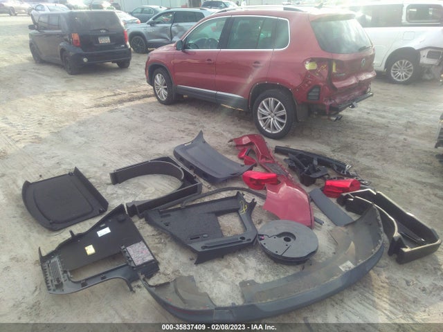 2015 Volkswagen Tiguan, VIN: WVGBV7AX4FW106239