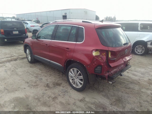 2015 Volkswagen Tiguan, VIN: WVGBV7AX4FW106239