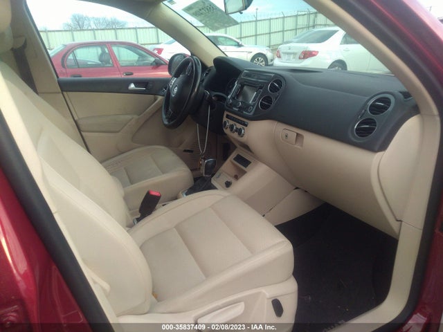 2015 Volkswagen Tiguan, VIN: WVGBV7AX4FW106239