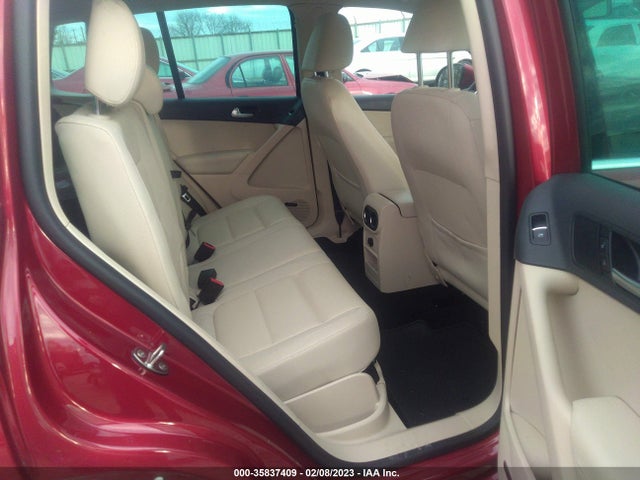 2015 Volkswagen Tiguan, VIN: WVGBV7AX4FW106239
