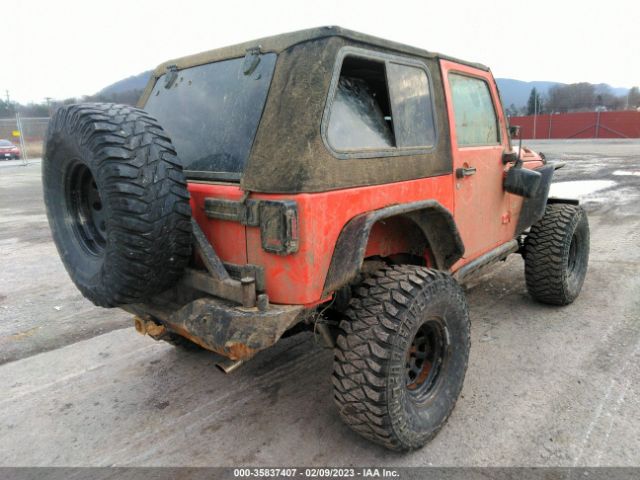 1C4AJWBG2FL709163 Jeep Wrangler Sahara