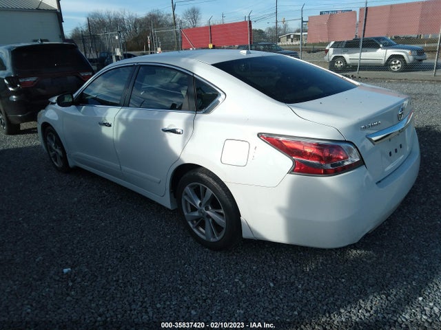 Nissan Altima 2015 1N4AL3AP4FC256888 Image 4