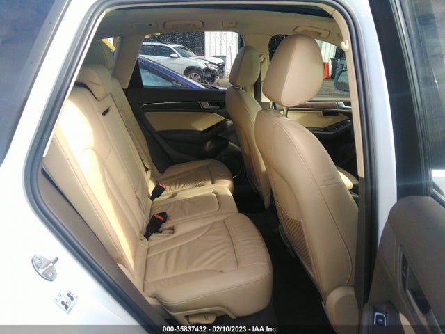 WA1DGAFP5EA103790 Audi Q5 Premium Plus
