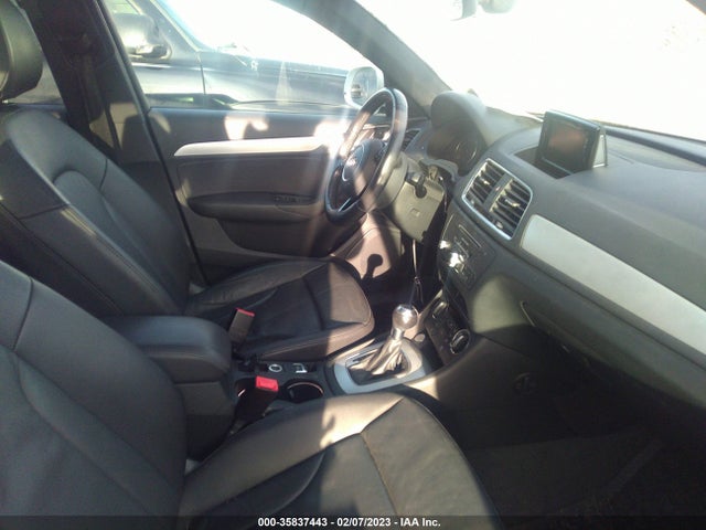 WA1BCCFS9HR016838 Audi Q3 PREMIUM