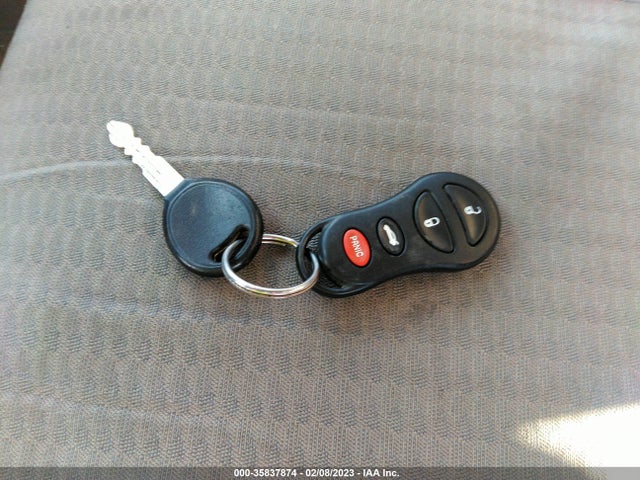 Jeep Liberty Sport 2004 1J4GL48K24W257449 Image 3