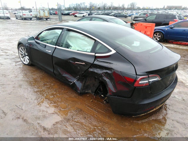 Tesla Model 3 Long Range 2018 5YJ3E1EB9JF071604 Image 4