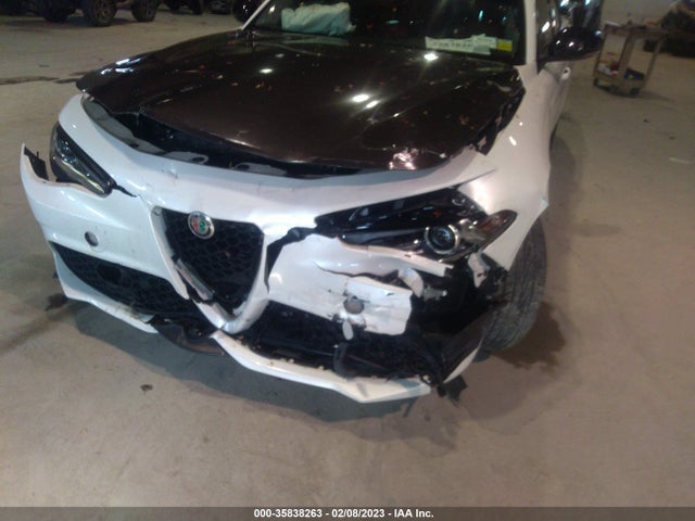 ZARFAEEN2J7596333 Alfa Romeo Giulia Ti Sport
