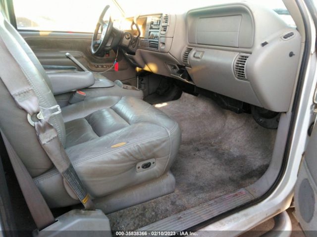 3GKEC16R1VG519817 GMC Suburban