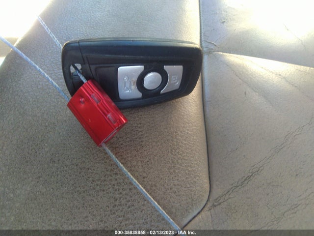 BMW 3 Series 328i 2012 WBA3A5C54CF348171 Image 3