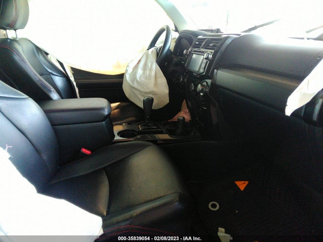 2016 Toyota 4Runner, VIN: JTEBU5JR2G5392821