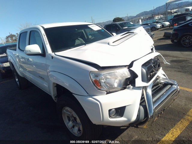 2015 3TMJU4GN6FM183606 main image