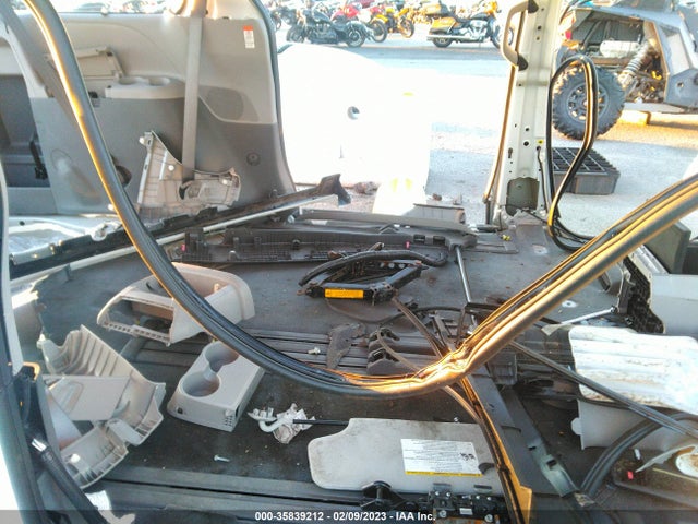 Toyota SIENNA LE 2020 5TDKZ3DC9LS075964 Image 8