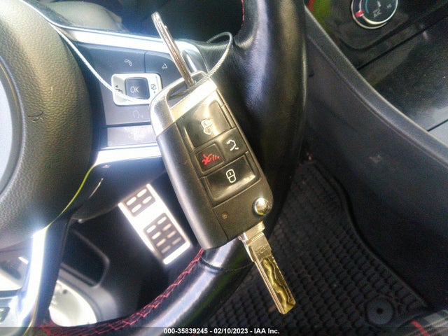 2016 Volkswagen GTI, VIN: 3VW5T7AU7GM048090