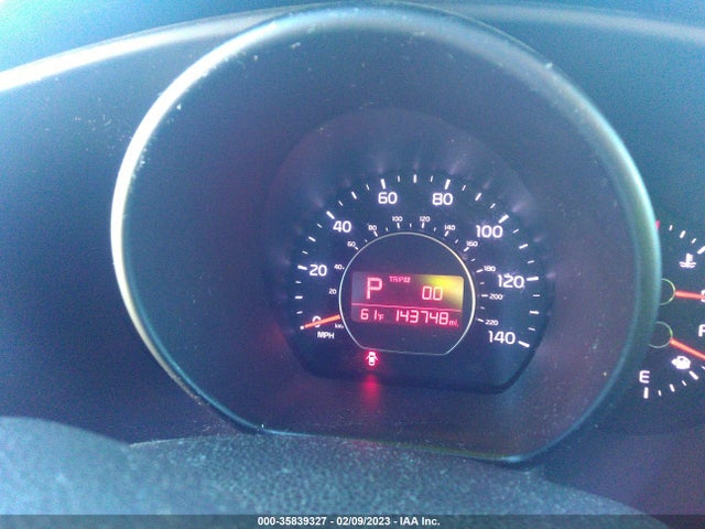 KIA Soul Base 2015 KNDJN2A22F7159605 Image 8