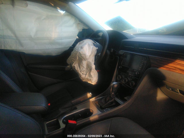 1VWCA7A31LC009124 Volkswagen Passat 2.0t Sel