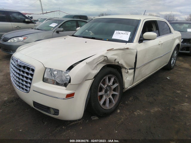 Chrysler 300 Touring 2008 2C3LA53G58H210198 Image 2