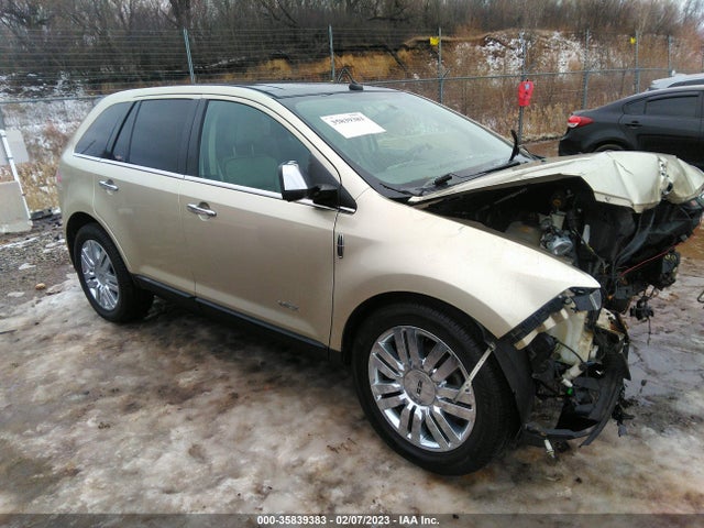 Lincoln MKX 2010 2LMDJ8JC5ABJ30099 Image 1